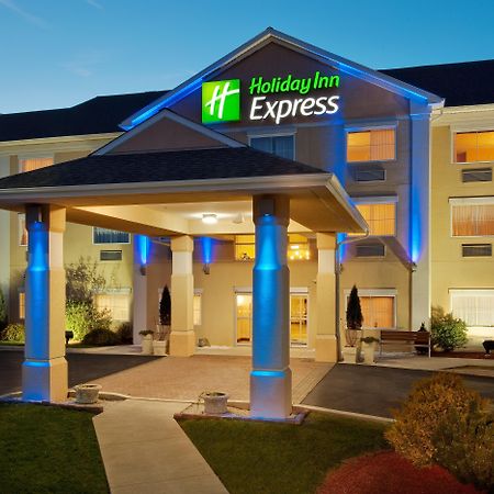 Holiday Inn Express & Suites Gibson By Ihg New Milford Esterno foto