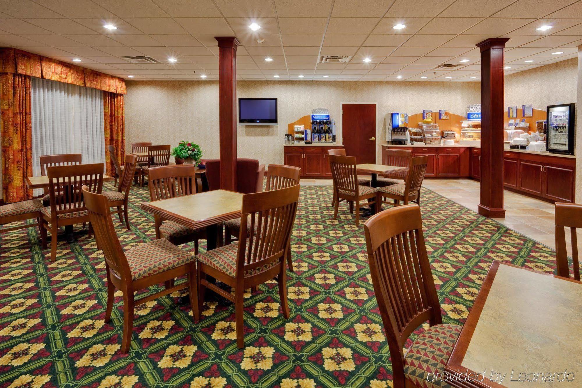 Holiday Inn Express & Suites Gibson By Ihg New Milford Esterno foto